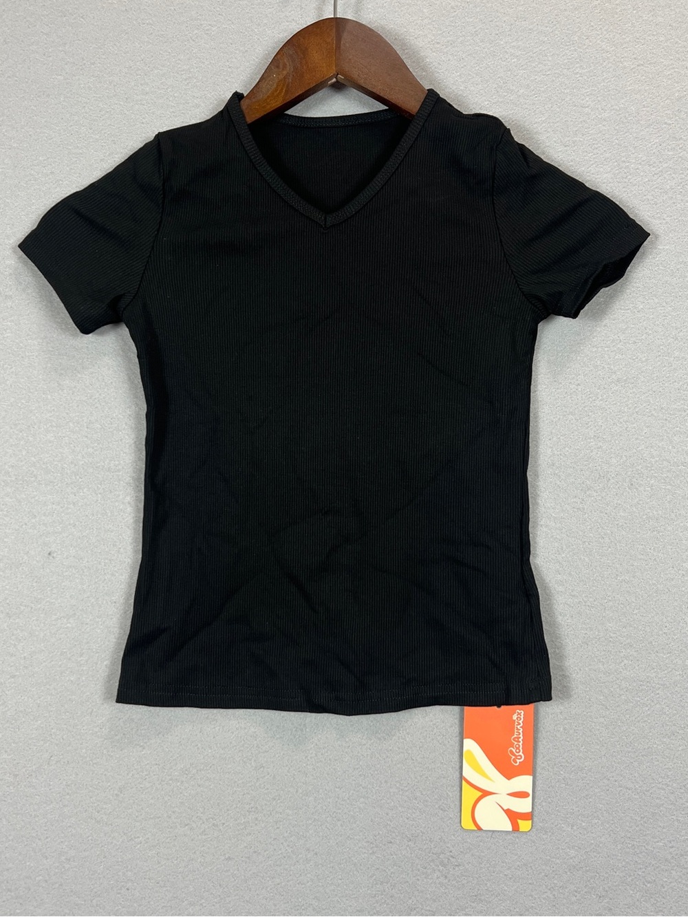 YooAurvox Girls 5-6Y Black Ribbed V Neck Short Sleeve T-Shirt NWT